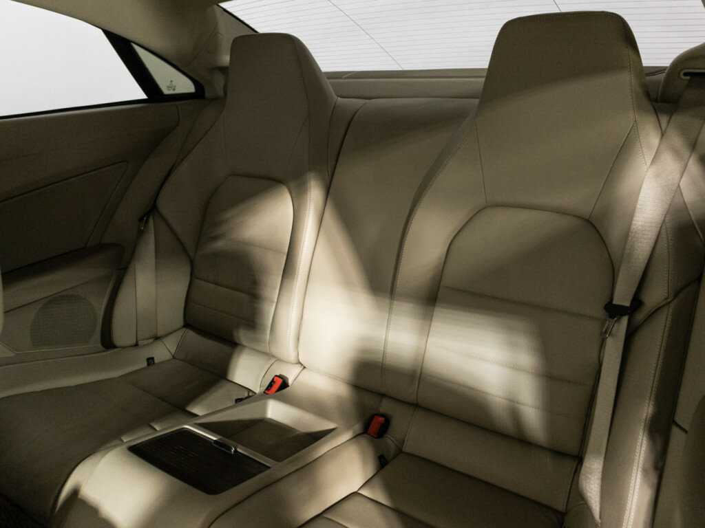 Mercedes-Benz E-Класс 200 7G-Tronic, 2012 Фото №10