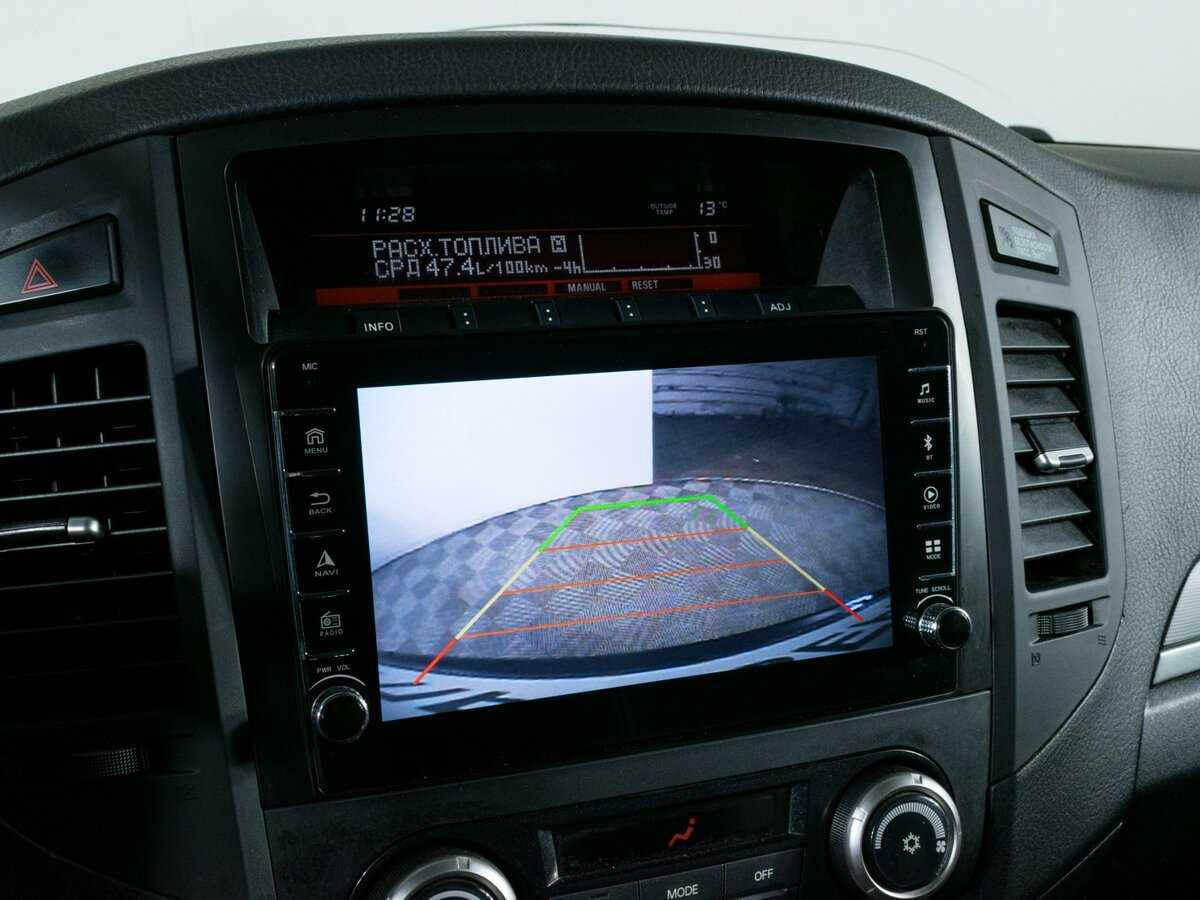 Mitsubishi Pajero, 2013 Фото №15