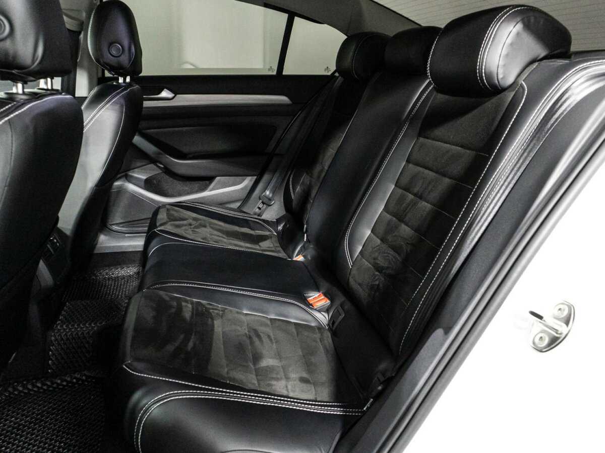 Volkswagen Passat, 2021 Фото №10