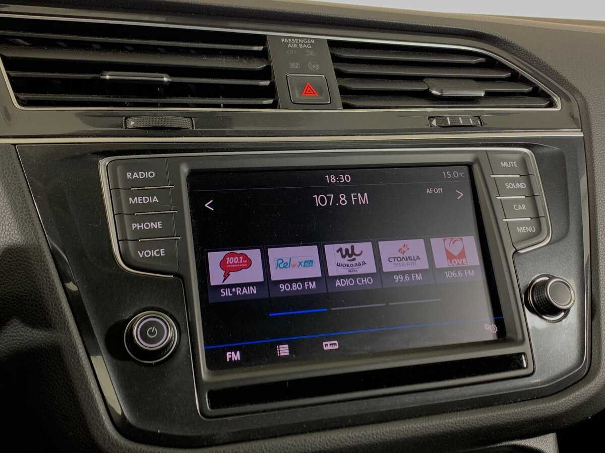 Volkswagen Tiguan, 2017 Фото №16