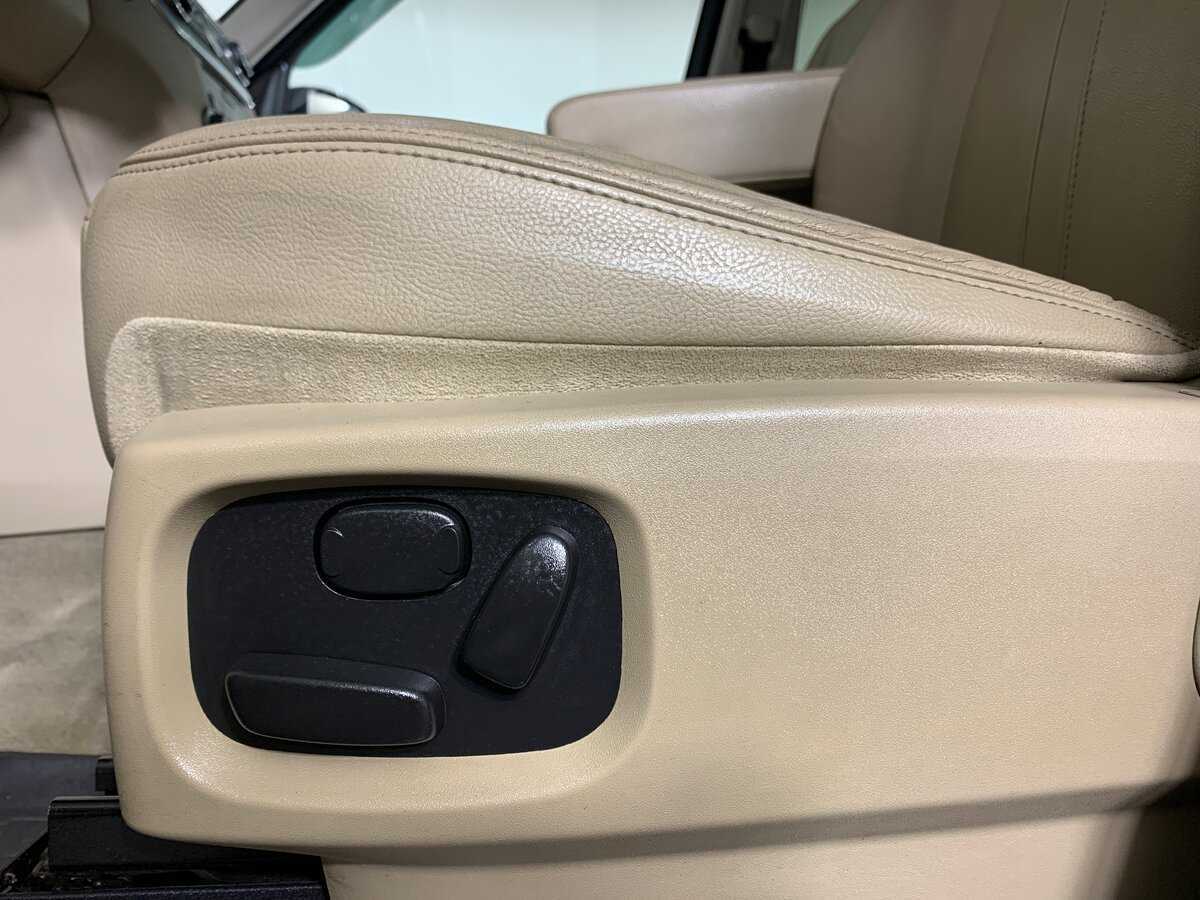 Land Rover Discovery, 2012 Фото №17