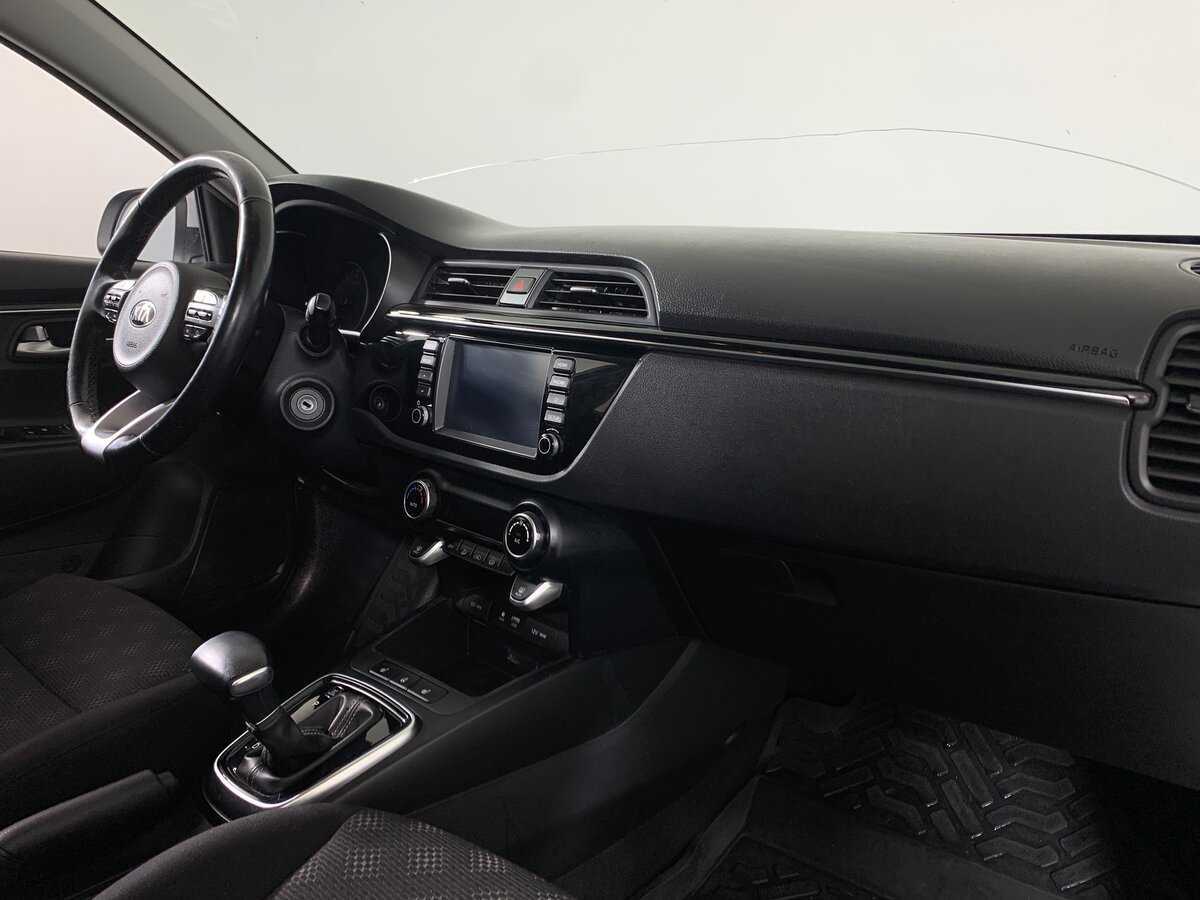 Kia Rio, 2018 Фото №14