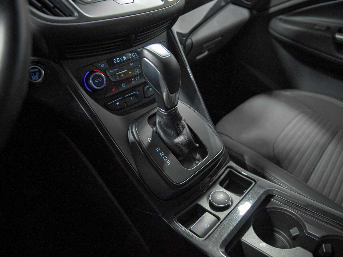 Ford Kuga, 2018 Фото №12