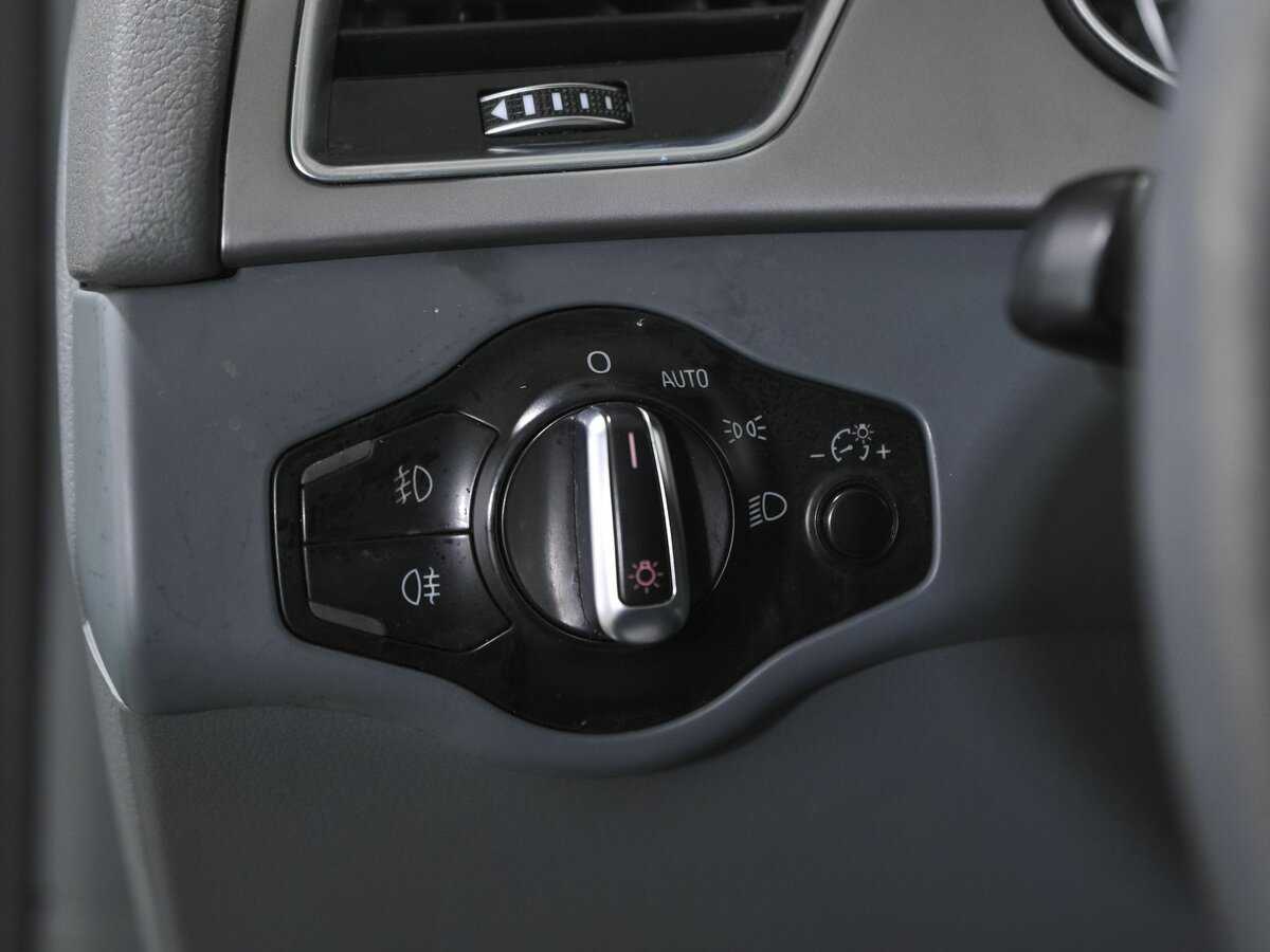 Audi A4, 2014 Фото №12