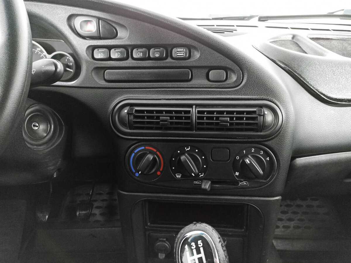 Chevrolet Niva, 2017 Фото №13