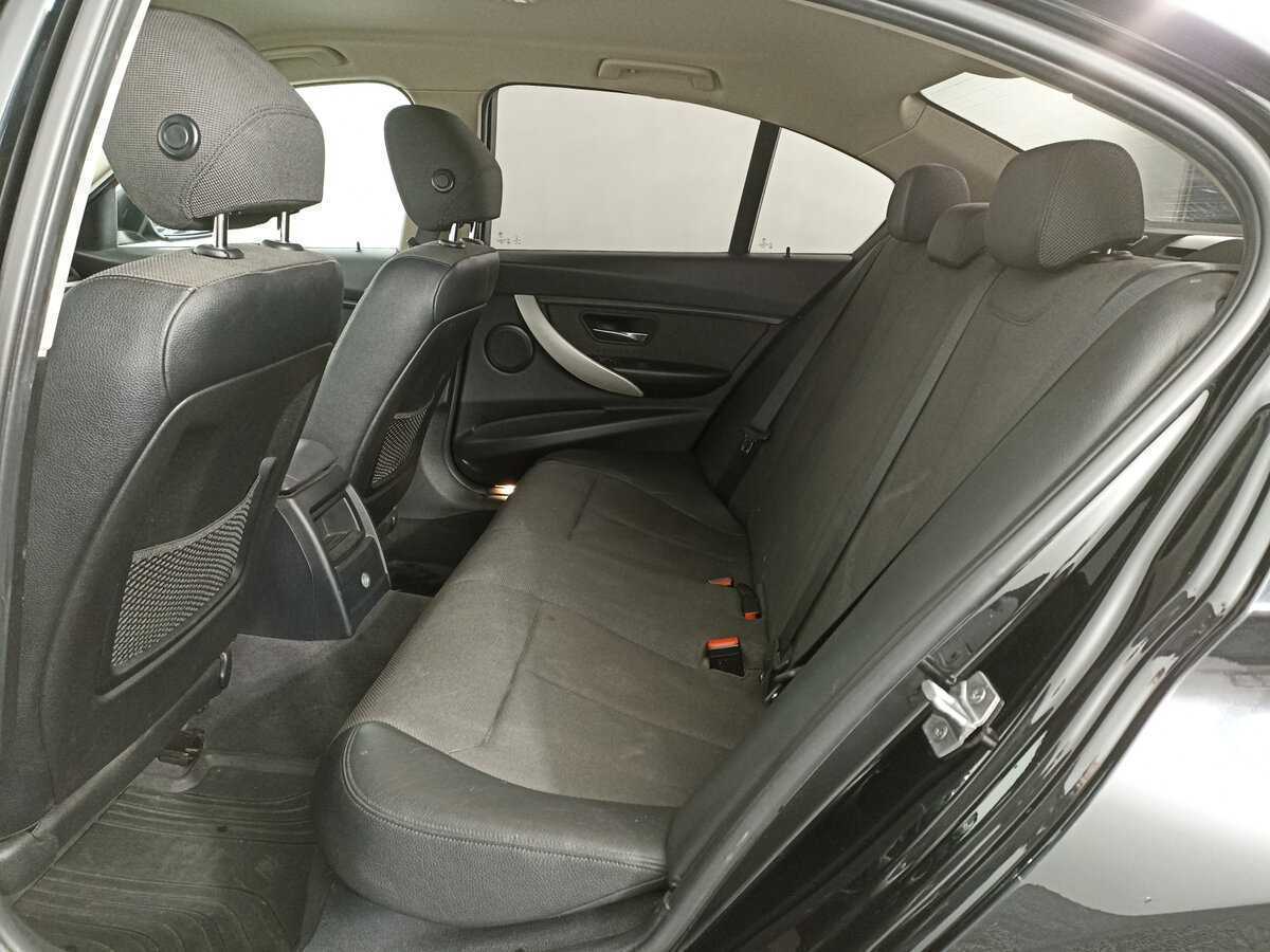 BMW 3 серии 320i, 2016 Фото №10