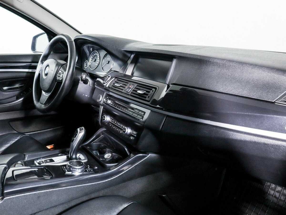 BMW 5 серии 520i, 2013 Фото №6