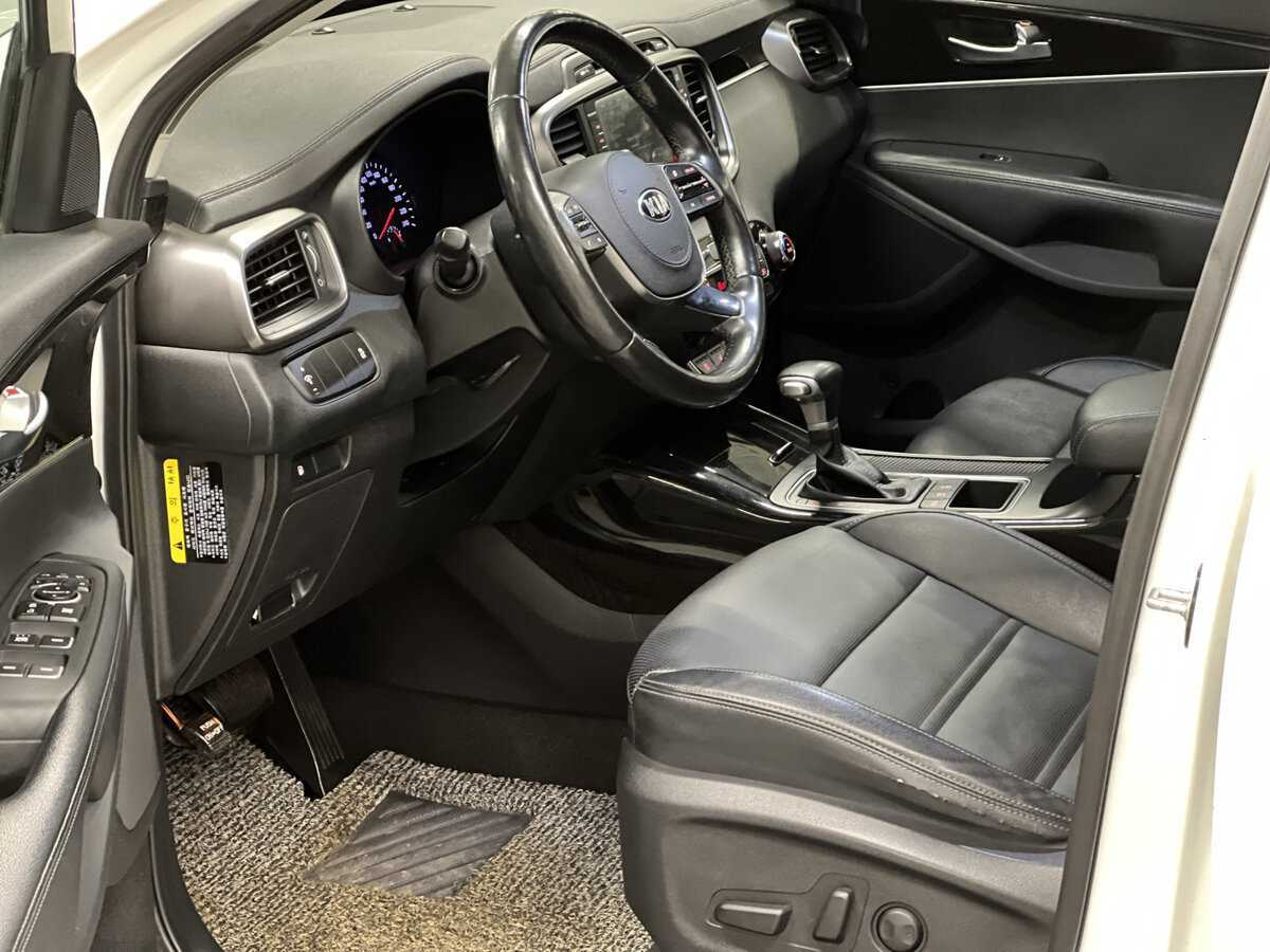 Kia Sorento, 2018 Фото №16