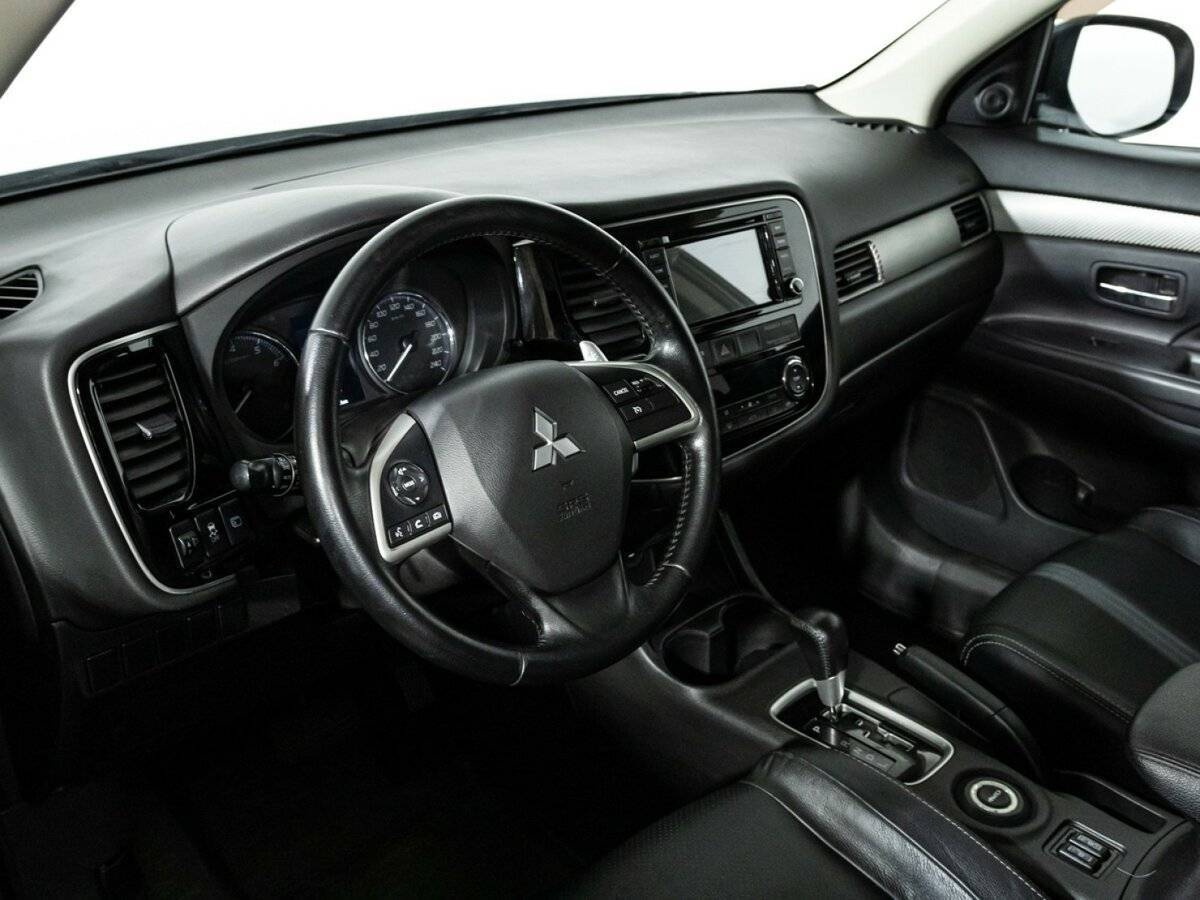 Mitsubishi Outlander, 2013 Фото №11