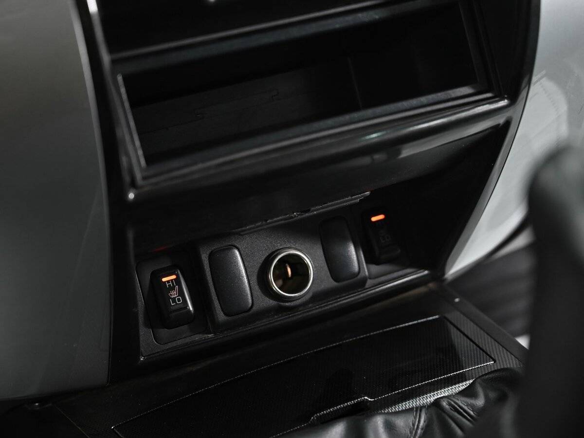 Mitsubishi Pajero Sport, 2014 Фото №12