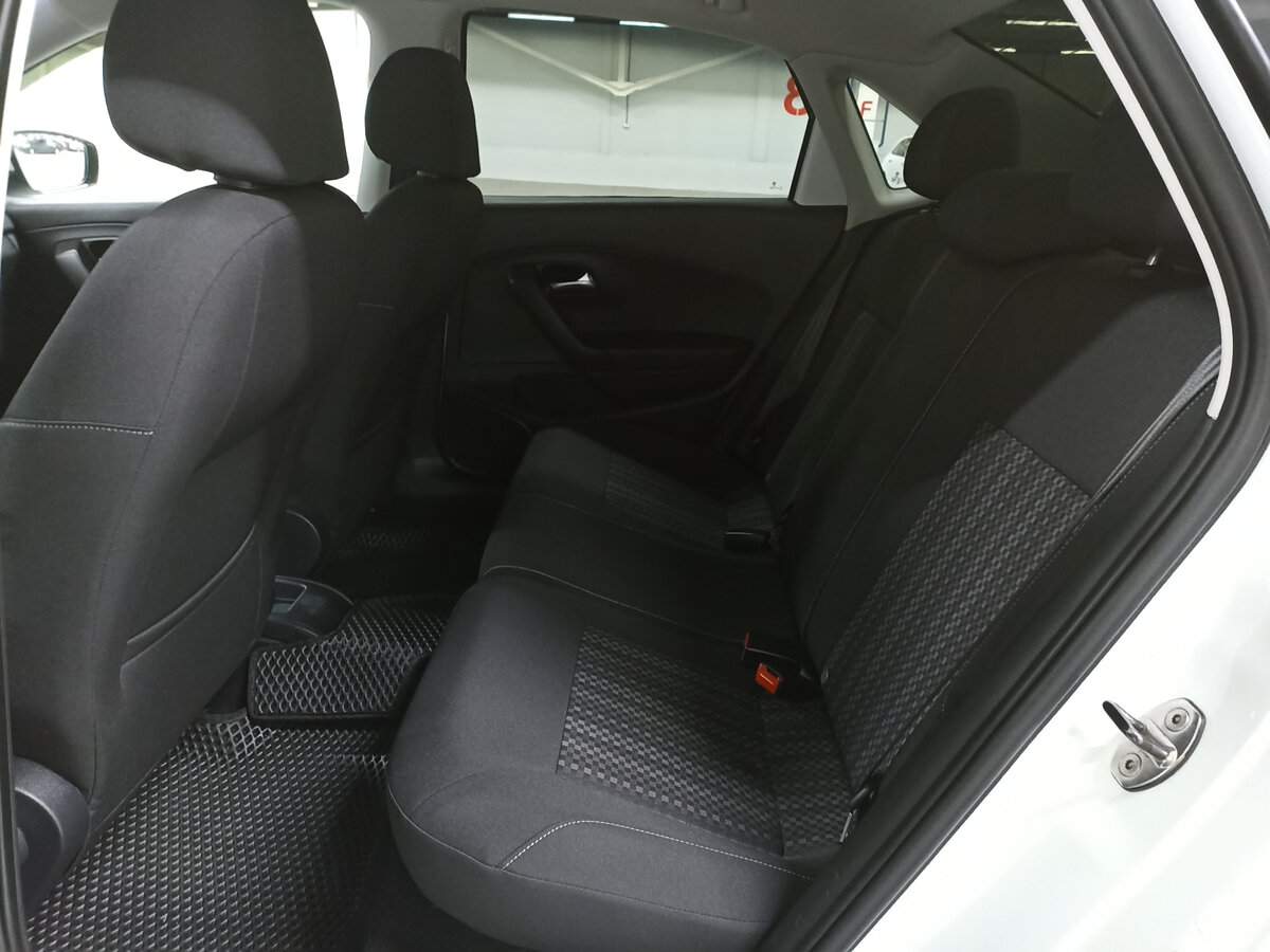 Volkswagen Polo, 2016 Фото №12