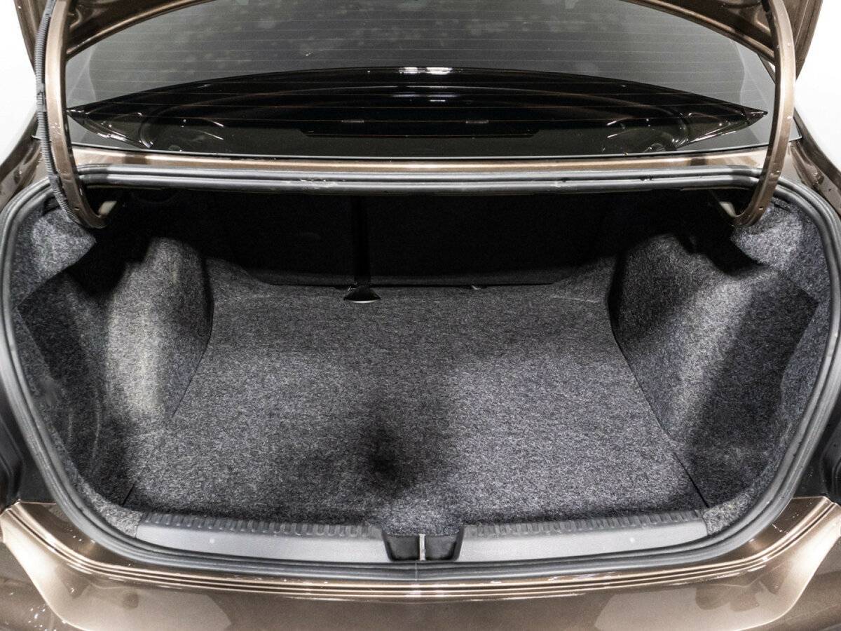 Volkswagen Polo, 2018 Фото №17