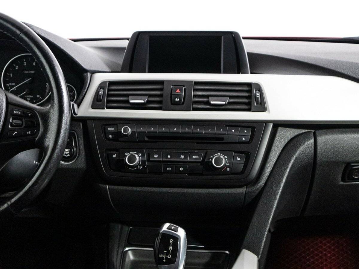 BMW 3 серии 320i, 2012 Фото №14