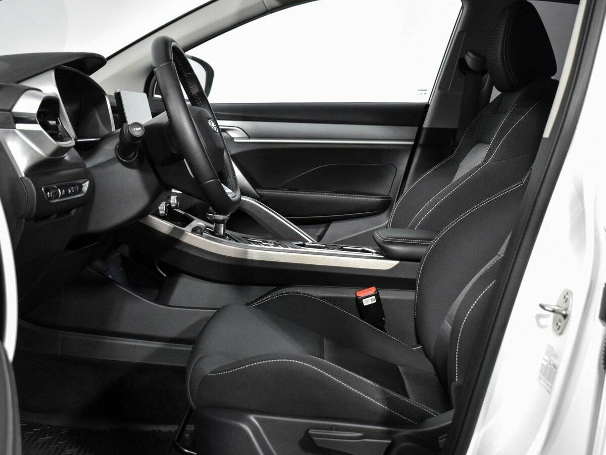 Geely Coolray, 2023 Фото №11