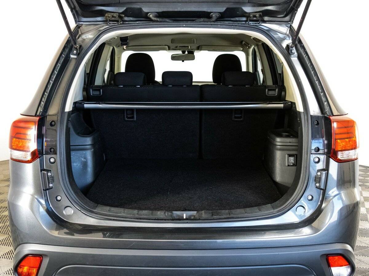 Mitsubishi Outlander, 2018 Фото №16