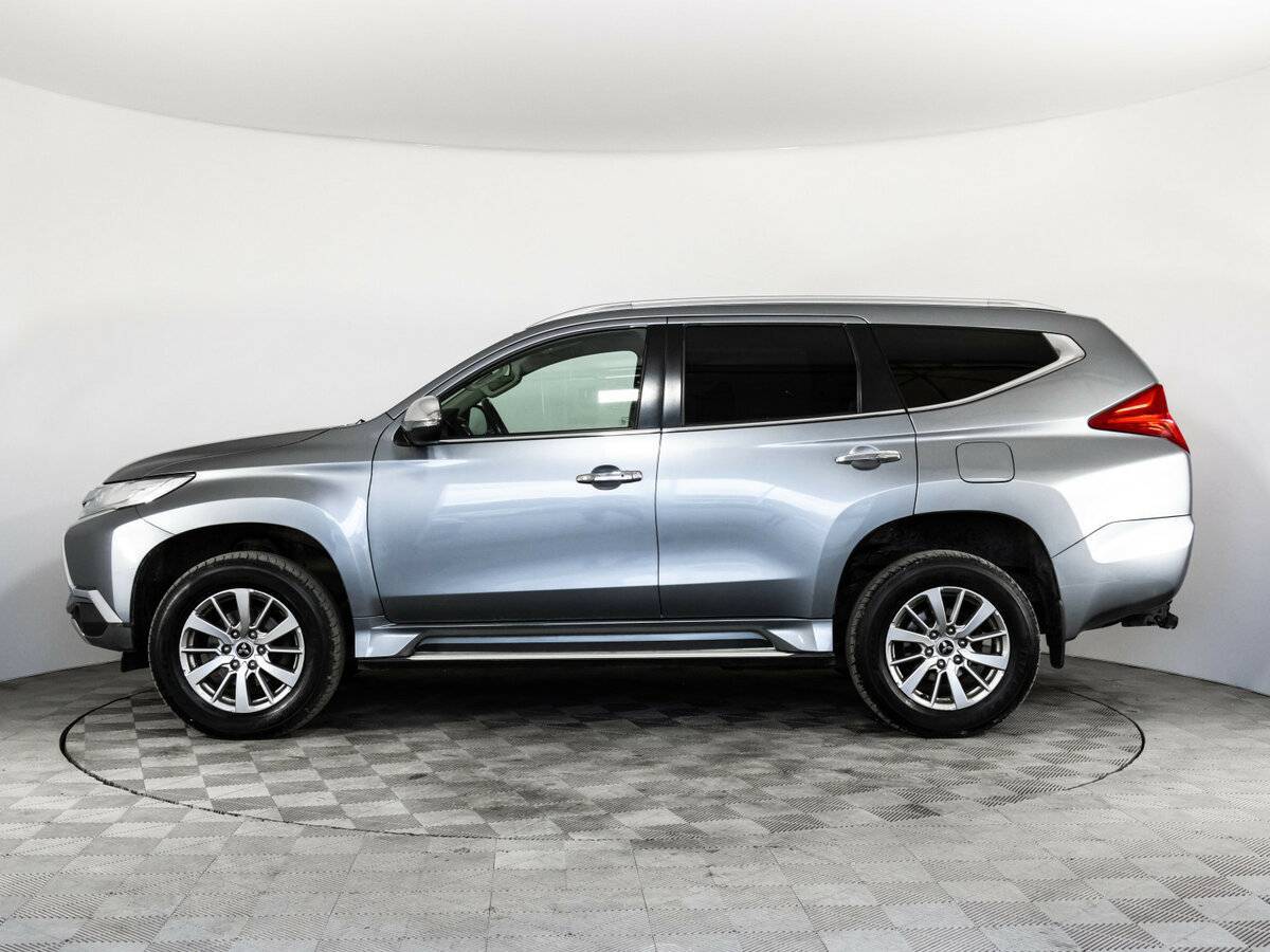 Mitsubishi Pajero Sport, 2017 Фото №8