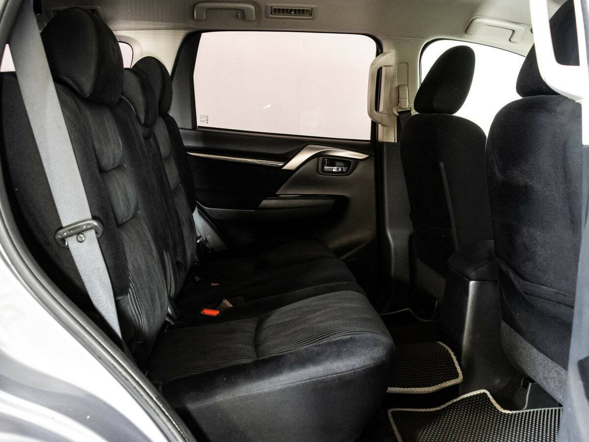 Mitsubishi Pajero Sport, 2017 Фото №19