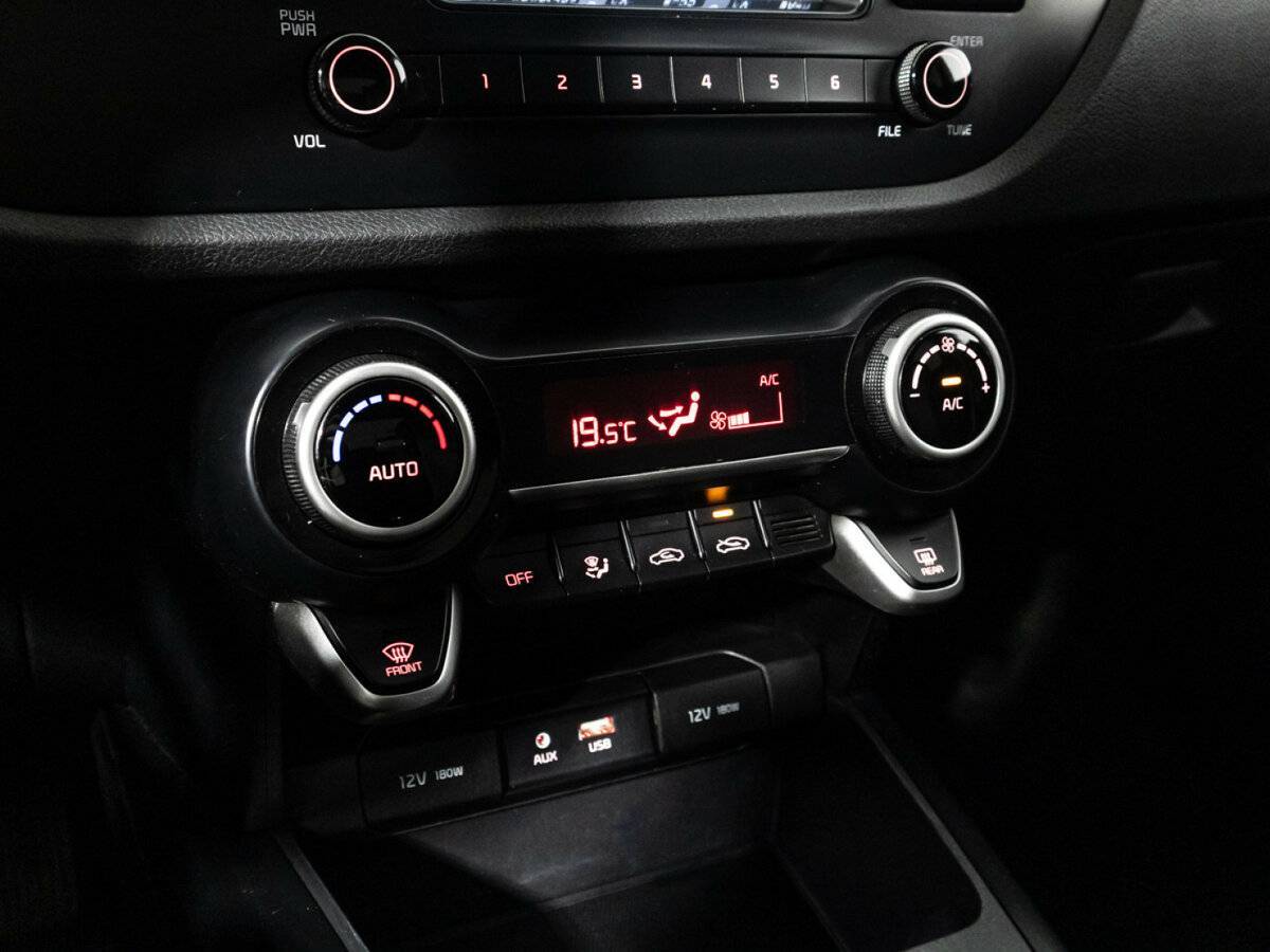 Kia Rio, 2020 Фото №17