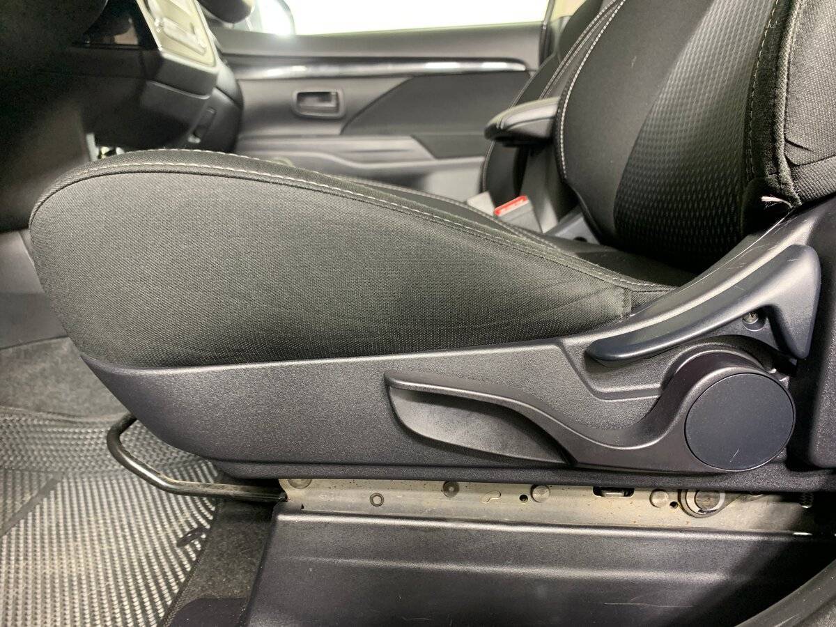 Mitsubishi Outlander, 2019 Фото №16