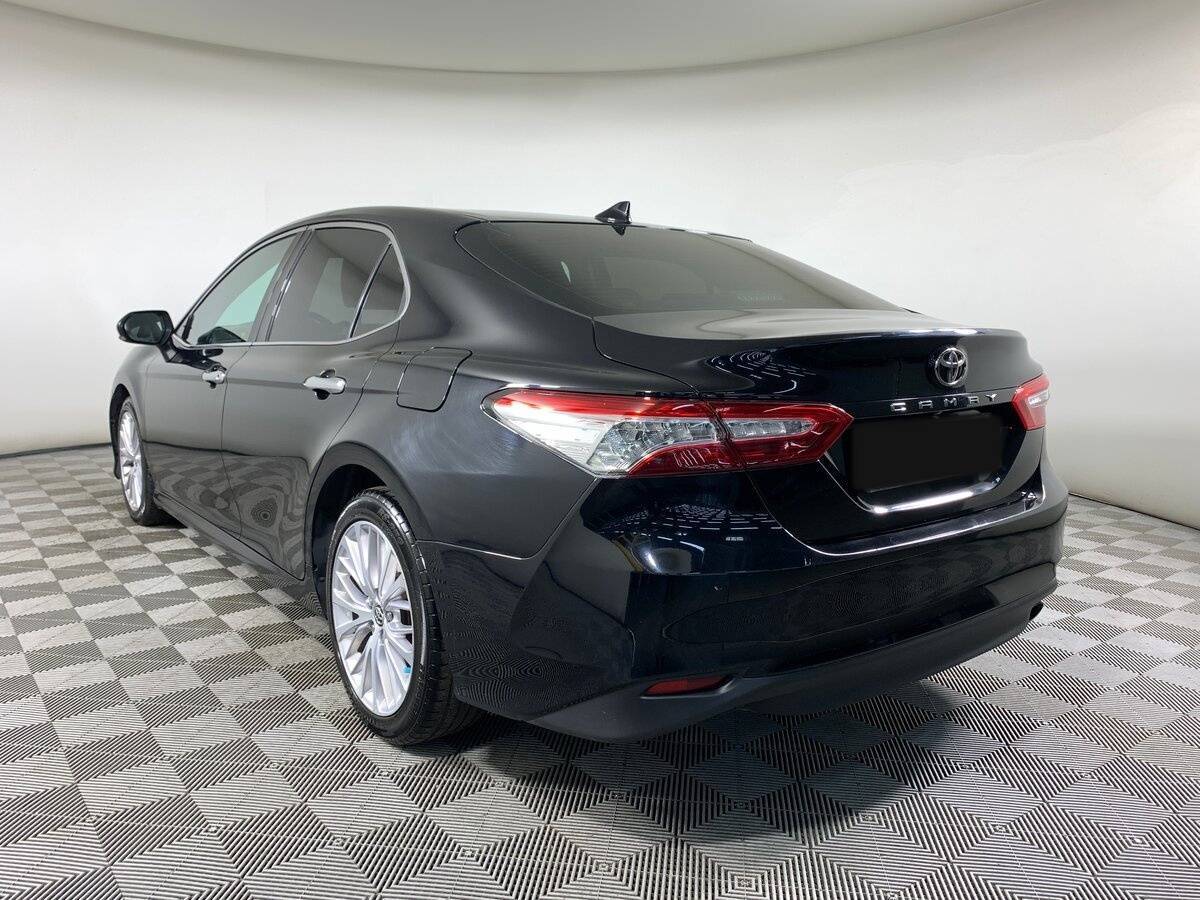 Toyota Camry, 2018 Фото №7