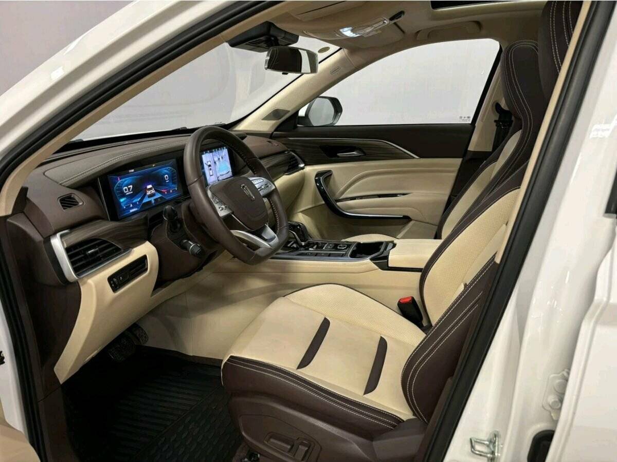 FAW Bestune T77, 2023 Фото №9