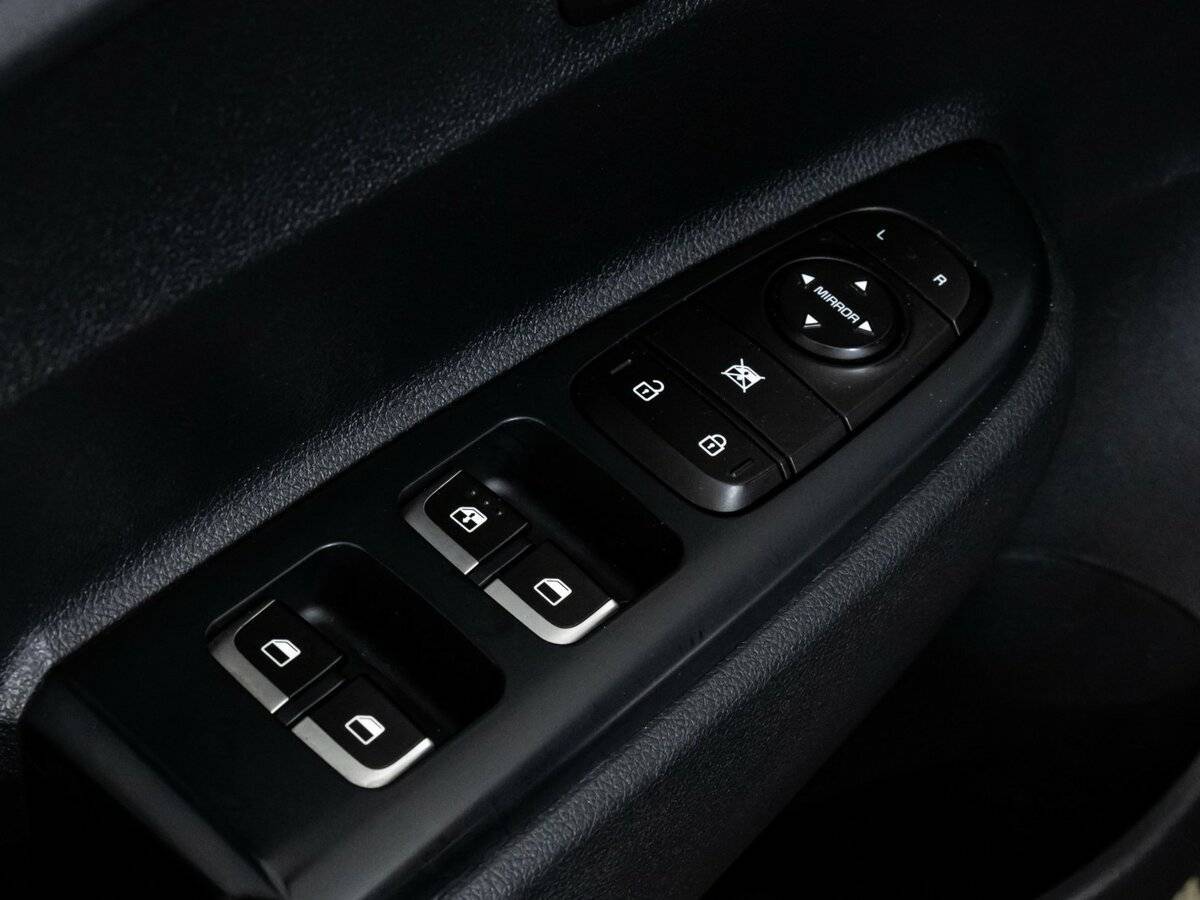 Kia Rio, 2018 Фото №18