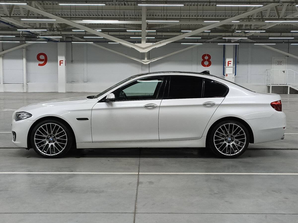BMW 5 серии 525d xDrive, 2015 Фото №8