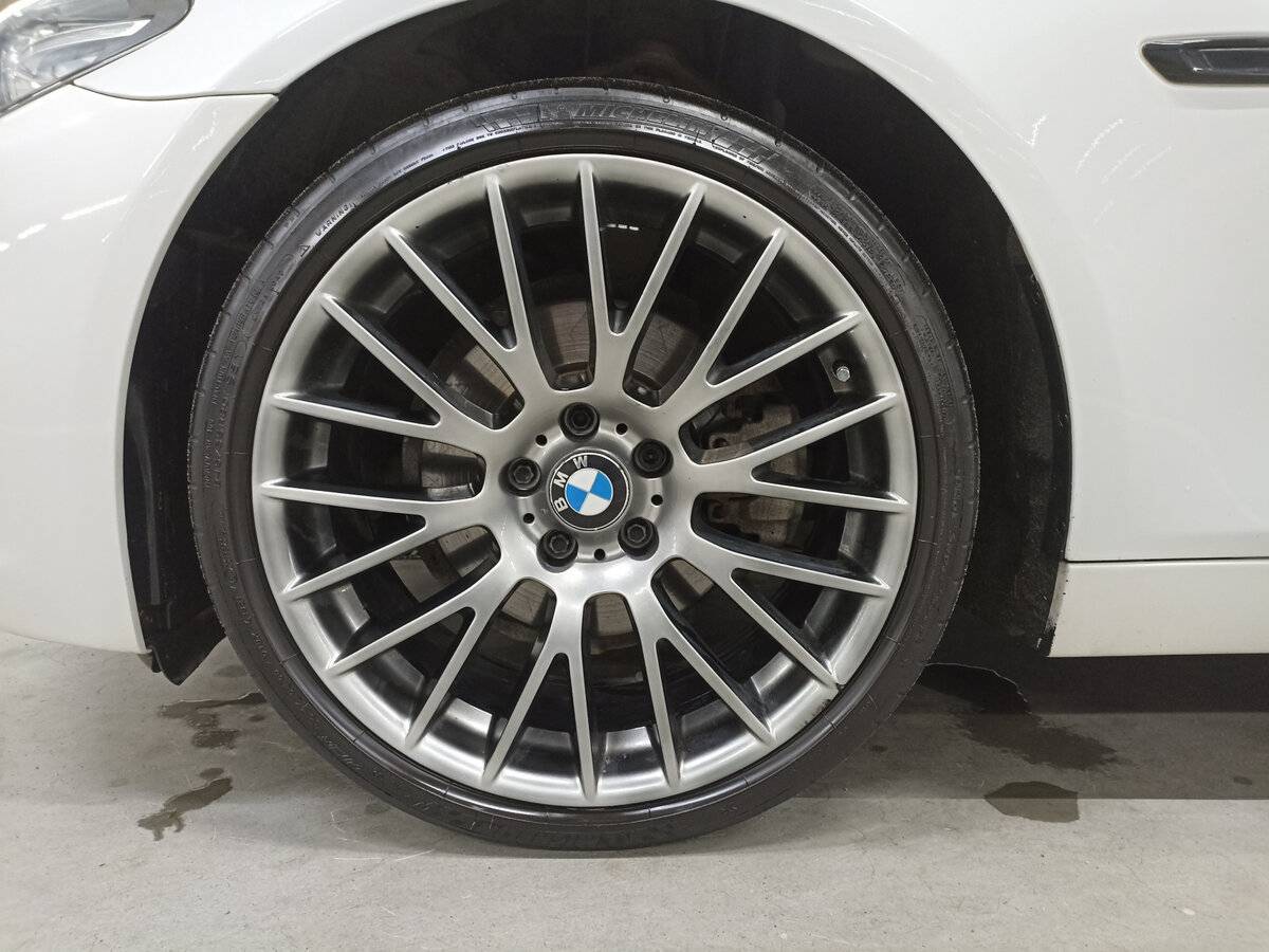 BMW 5 серии 525d xDrive, 2015 Фото №18