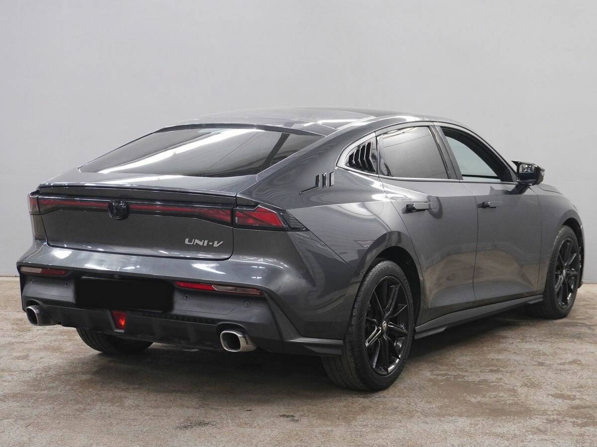 Changan UNI-V, 2022 Фото №5