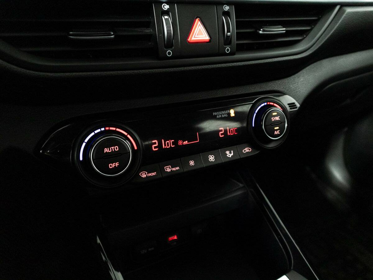 Kia Cerato, 2021 Фото №19