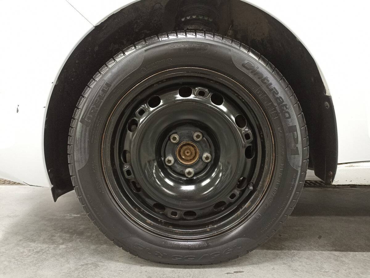 Skoda Rapid, 2018 Фото №18