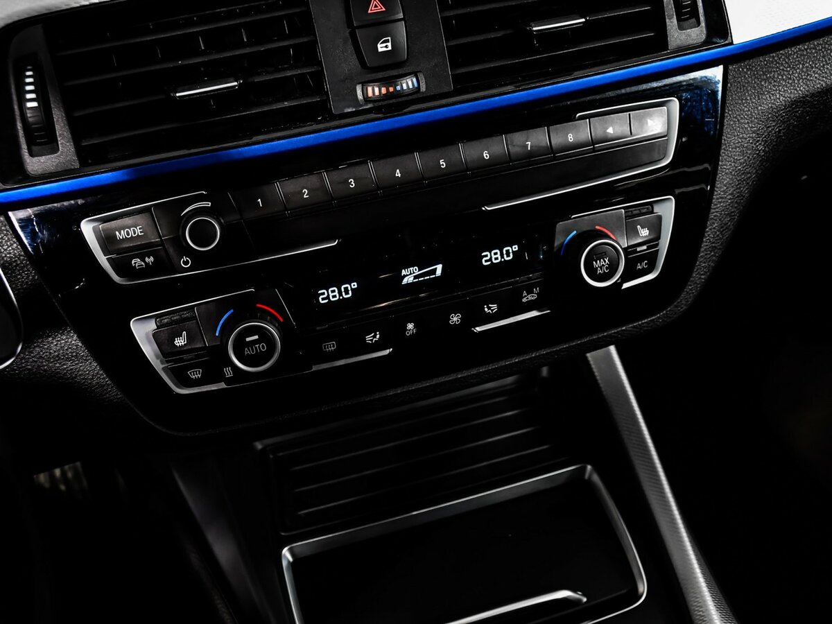 BMW 1 серии 118i II (F20/F21) Рестайлинг 2, 2019 Фото №16