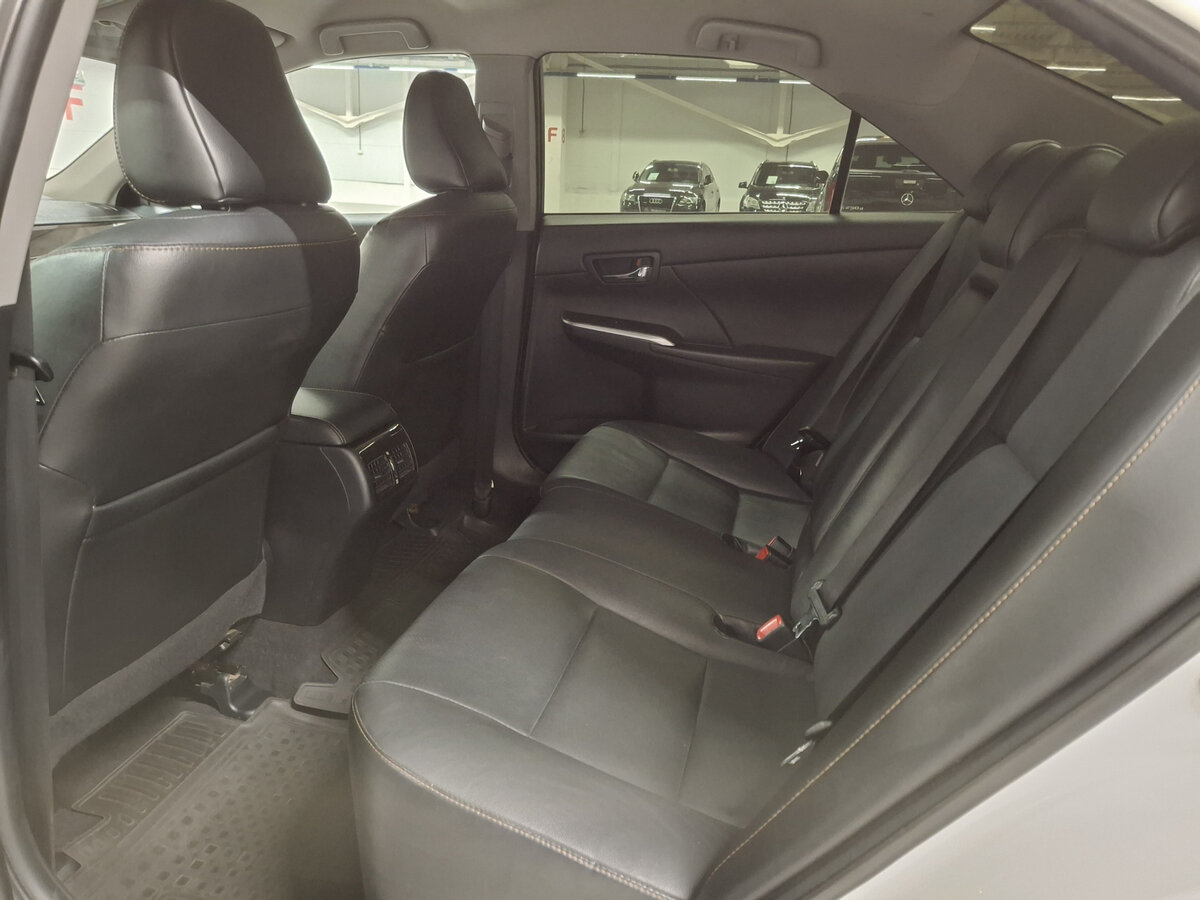 Toyota Camry VII (XV50) Рестайлинг, 2015 Фото №12