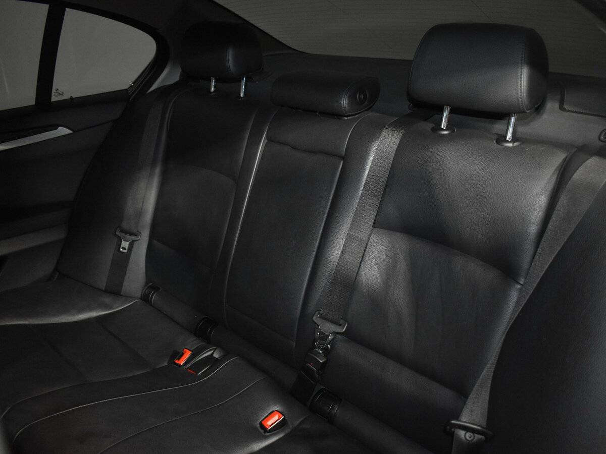 BMW 5 серии 520i VI (F10/F11/F07), 2013 Фото №9