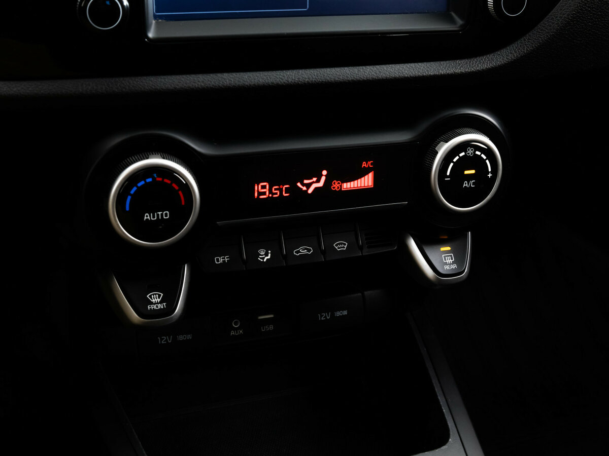 Kia Rio X-Line IV, 2020 Фото №13