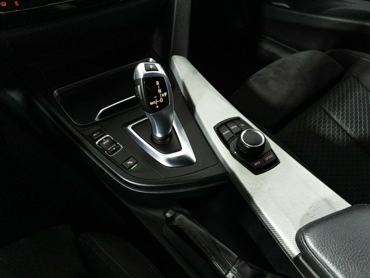 BMW 3 серии 320i xDrive VI (F3x) Рестайлинг, 2016 Фото №16