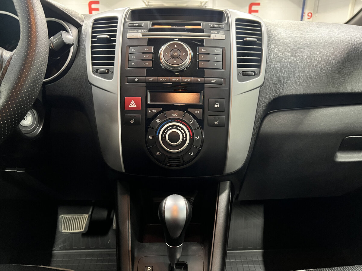 Kia Venga I, 2013 Фото №14