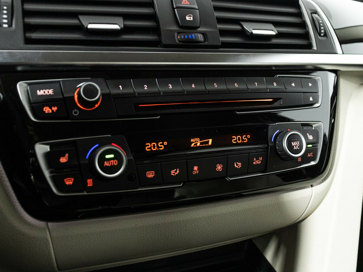 BMW 3 серии 320d xDrive VI (F3x) Рестайлинг, 2016 Фото №19