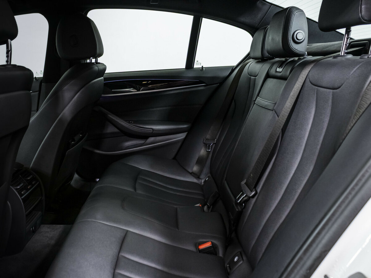 BMW 5 серии 520d VII (G30/G31/G38), 2017 Фото №12