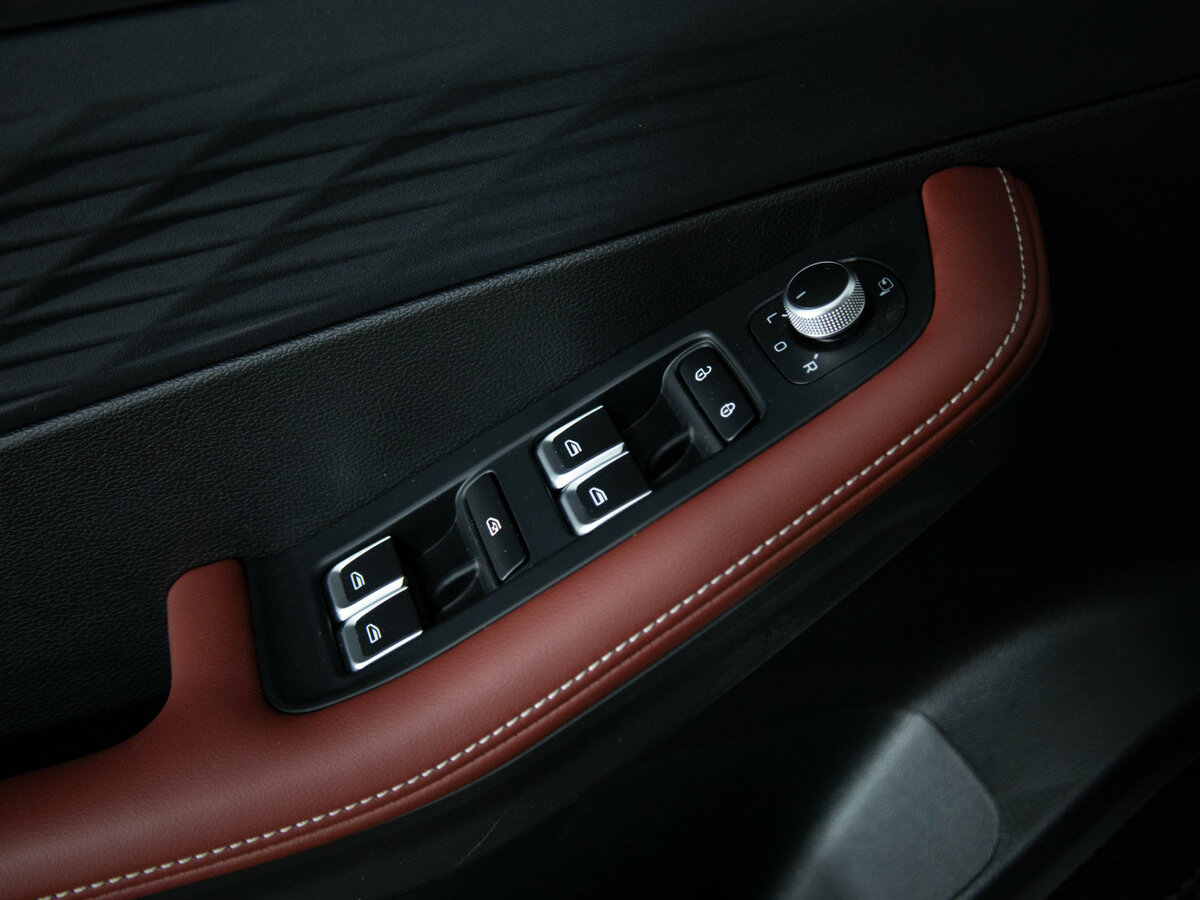 Geely Coolray I Рестайлинг, 2023 Фото №19