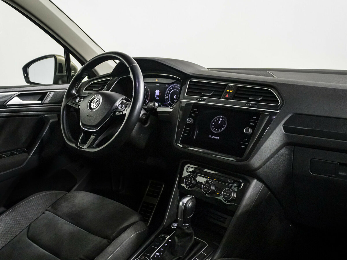 Volkswagen Tiguan II, 2018 - 131 218 км. | Фото №7