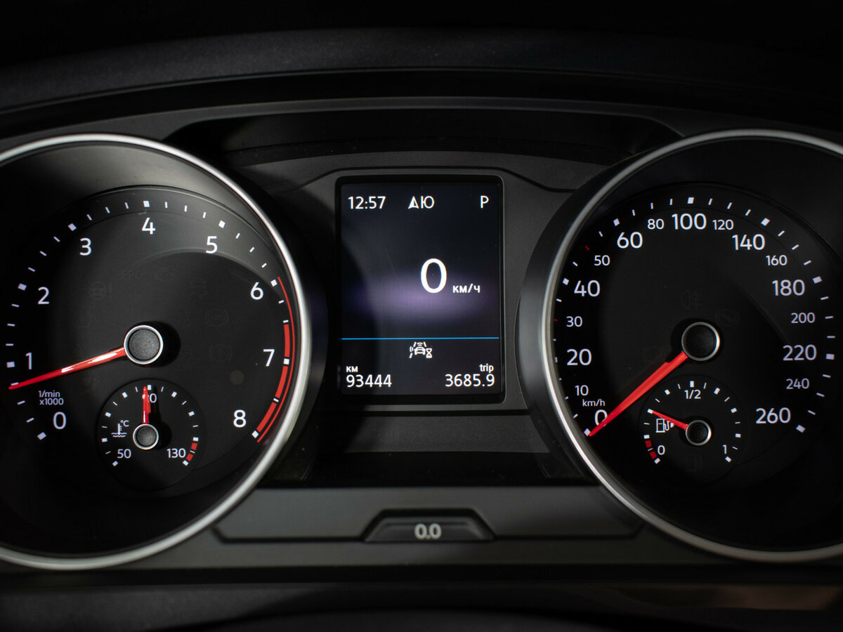 Volkswagen Tiguan II Рестайлинг, 2022 Фото №12