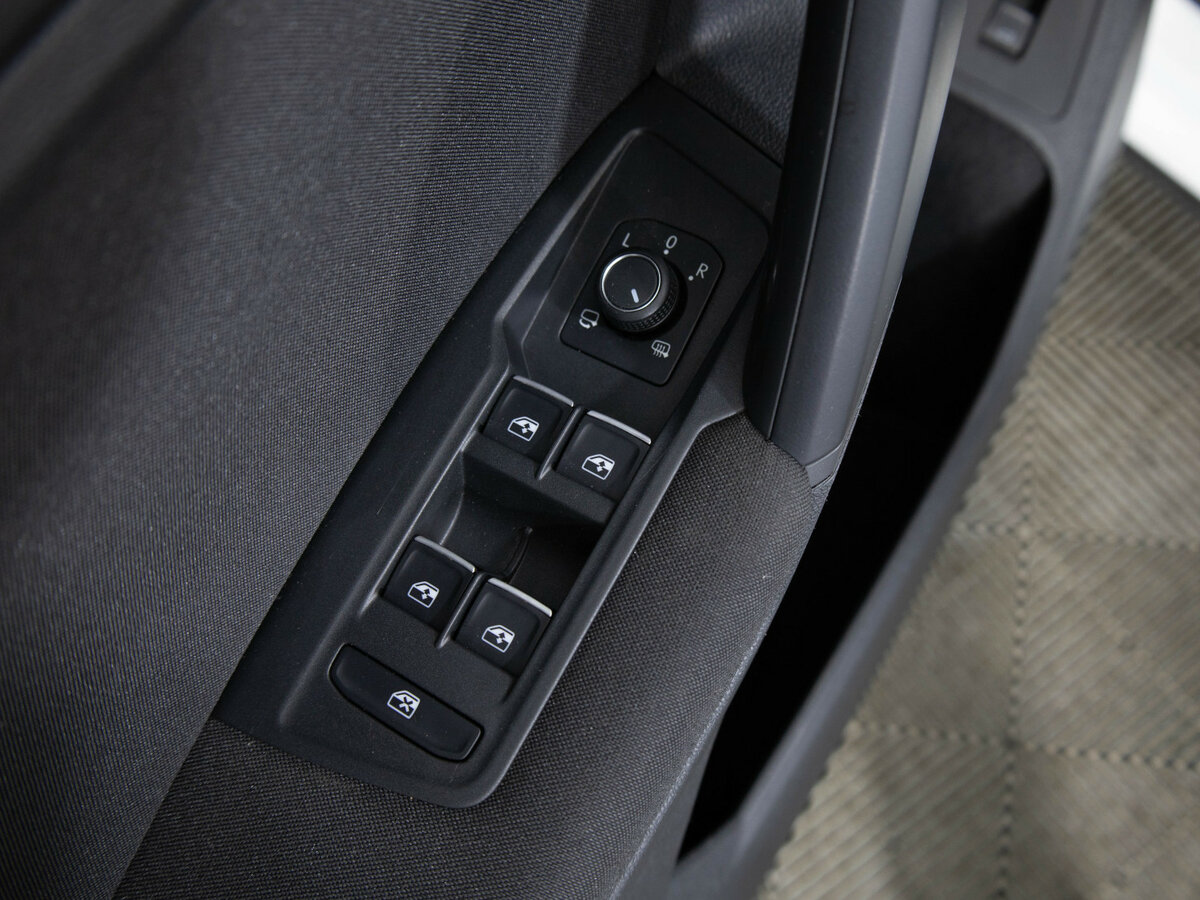 Volkswagen Tiguan II, 2018 Фото №16