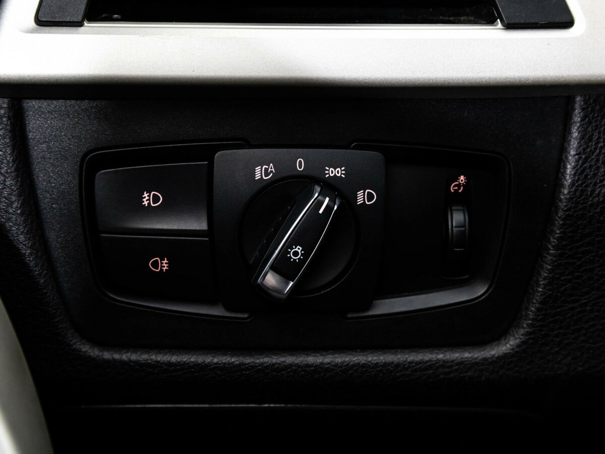 BMW 3 серии 320i VI (F3x) Рестайлинг, 2016 Фото №16