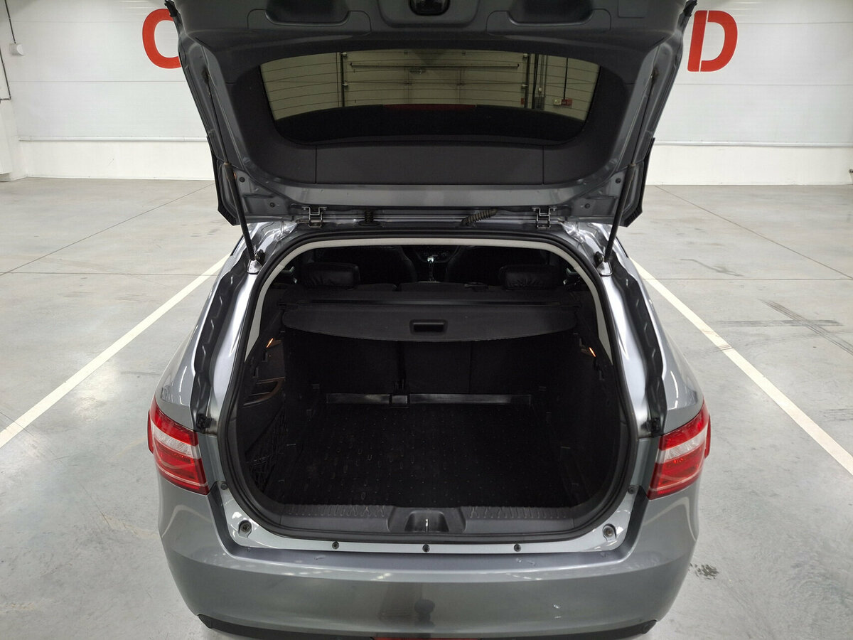 Lada (ВАЗ) Vesta SW I, 2021 Фото №9